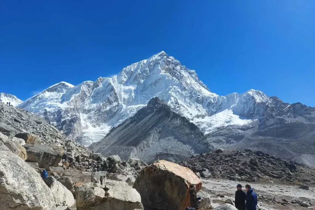 mount-nuptse-view-during-everest-base-camp-trek